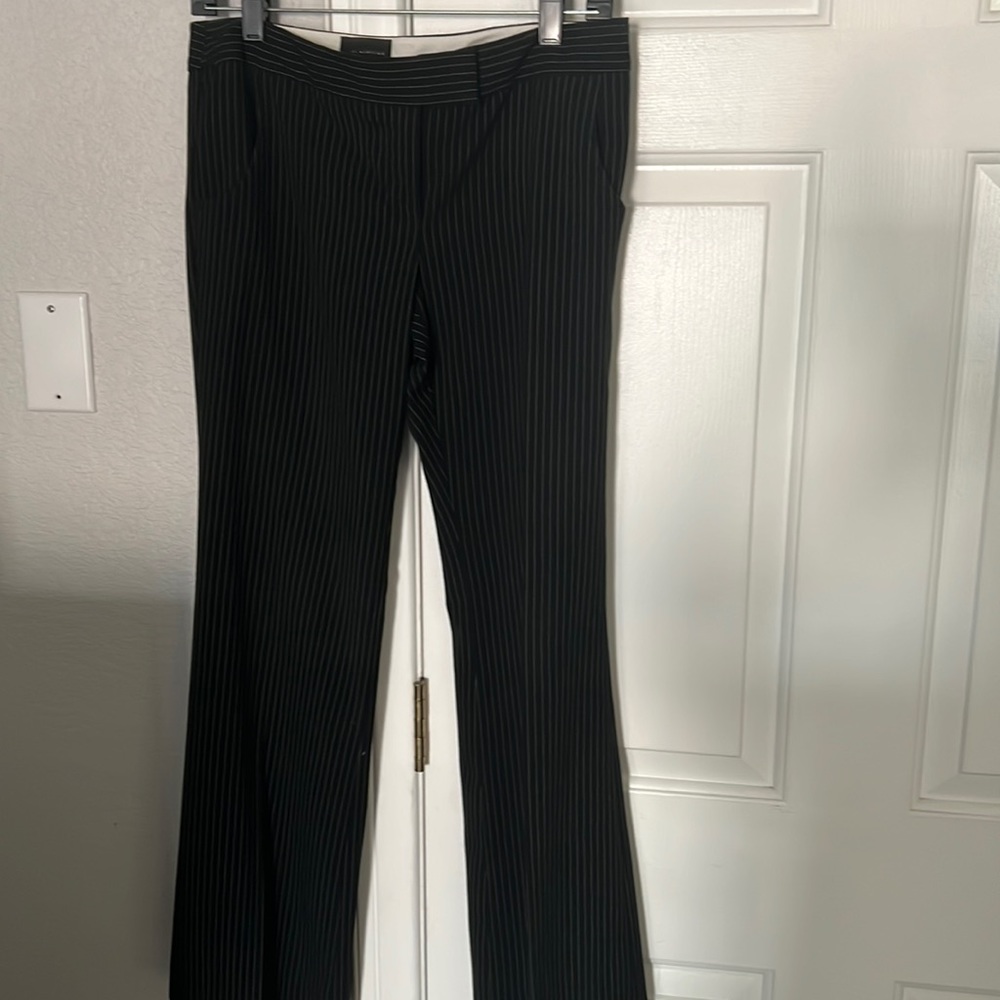 Really cute limited drew fit pin stripe slacks